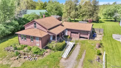 5748 Campbell Blvd, Cambria, NY 14094