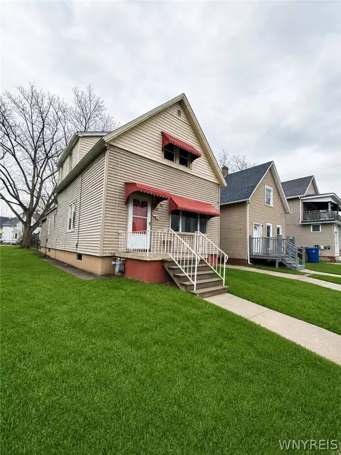 64 Ontario St, Buffalo, NY 14207