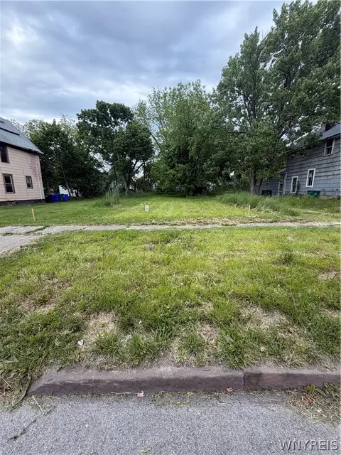 1118 Niagara Ave, Niagara Falls, NY 14305