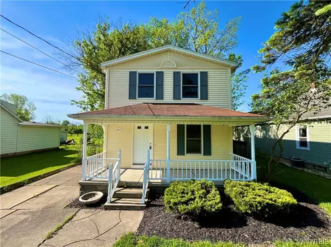 2554 Niagara Rd, Wheatfield, NY 14304