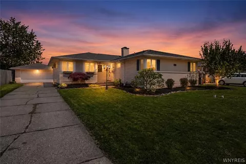 275 Pryor Ave, Tonawanda, NY 14150