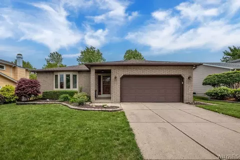 247 Shetland Dr, Amherst, NY 14221