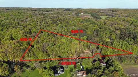 9598 Sisson Hwy, Eden, NY 14057