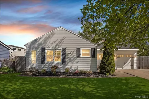 3202 Durham Rd, Hamburg, NY 14075