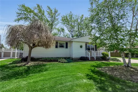 291 Carriage Park, West Seneca, NY 14224