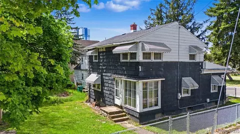473 7th St, Niagara Falls, NY 14301