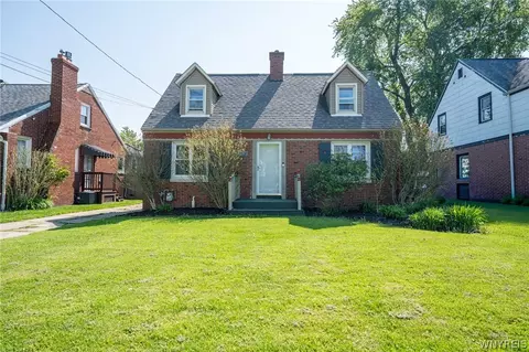 116 Woodcrest Dr, Buffalo, NY 14220