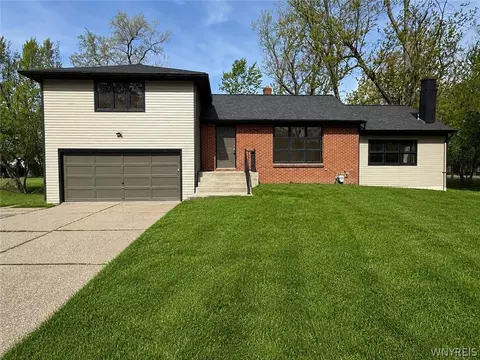 4540 Gentwood Dr, Buffalo, NY 14221