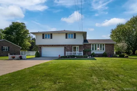 182 Messer Ave, Depew, NY 14043