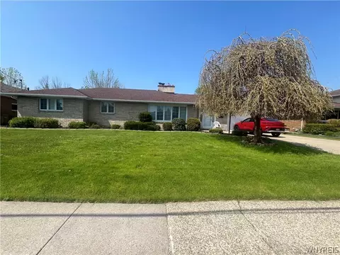 84 Goering Ave, Cheektowaga, NY 14225
