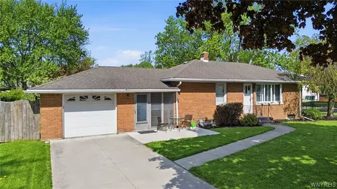 715 Park Ave, North Tonawanda, NY 14120