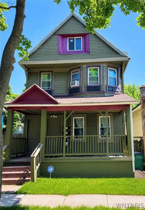 163 16th St, Buffalo, NY 14213