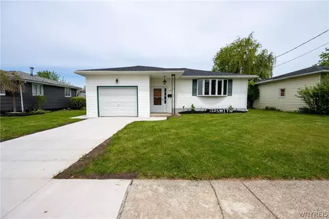 122 Smith Dr, Lackawanna, NY 14218