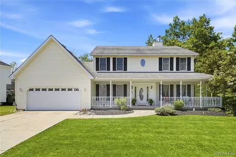 202 Enchanted Frst S, Depew, NY 14043