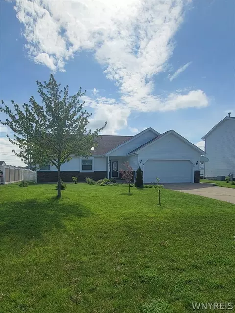6945 Walmore Rd, Wheatfield, NY 14304