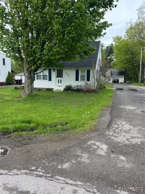 2636 Sunset Dr, Eden, NY 14057
