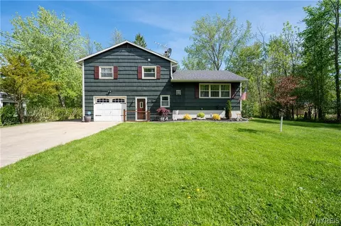 594 Herr Rd, Evans, NY 14006 photo 1