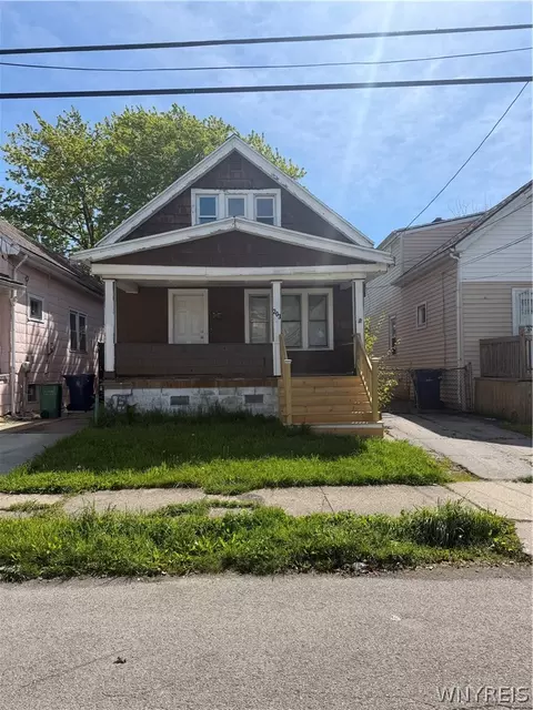203 Roslyn St, Buffalo, NY 14215