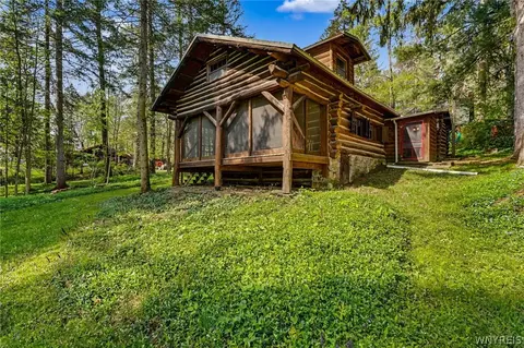 108 Morningside Dr #C, Java, NY 14009