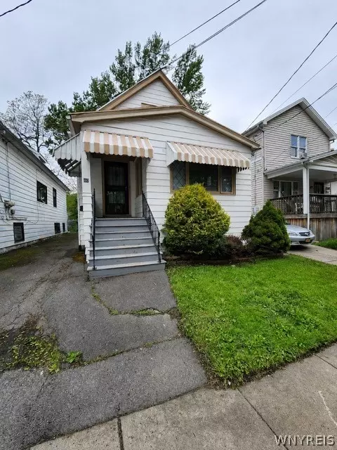 80 Zelmer St, Buffalo, NY 14211