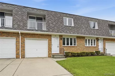 188 Rebecca Park, Buffalo, NY 14207
