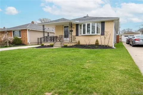 209 Oakvale Blvd, Buffalo, NY 14223