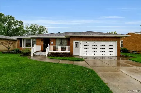244 Fairways Blvd, Amherst, NY 14221