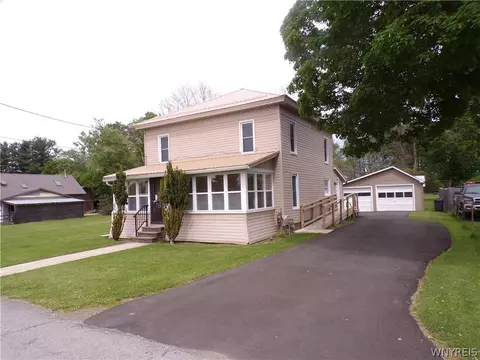 28 Noble St, Amity, NY 14813