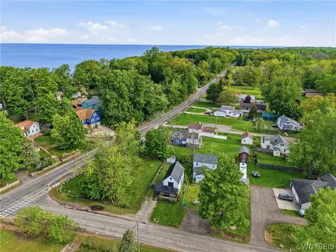 View/Area - 648 Beach Rd, Evans, NY 14006 photo 2 of 8