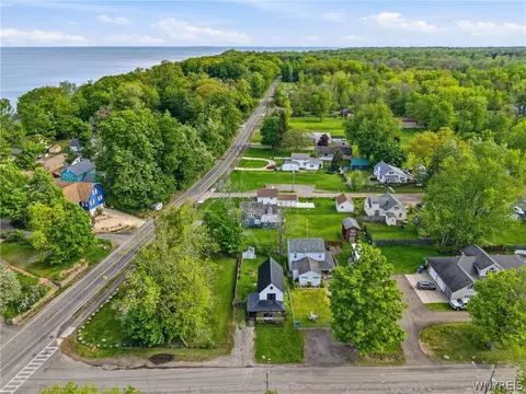 View/Area - 648 Beach Rd, Evans, NY 14006 photo 3 of 8