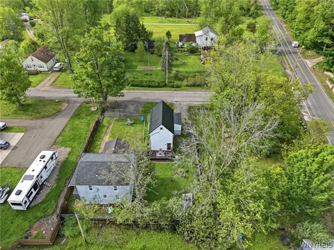 View/Area - 648 Beach Rd, Evans, NY 14006 photo 6 of 8