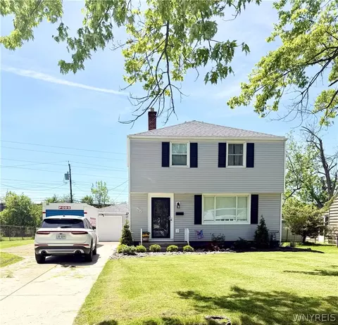 86 Cranburne Ln, Amherst, NY 14221