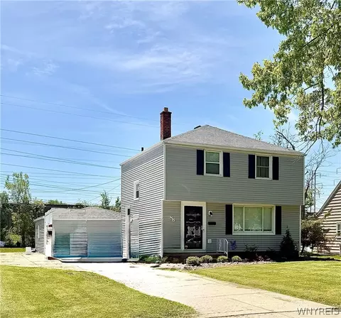 86 Cranburne Ln, Amherst, NY 14221