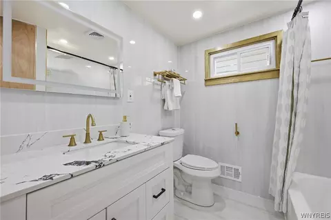 Bath - 53 Roslyn St, Buffalo, NY 14211 photo 1 of 3