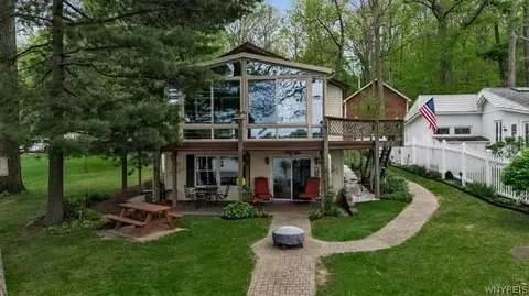4046 Lakeside Ave, Castile, NY 14549