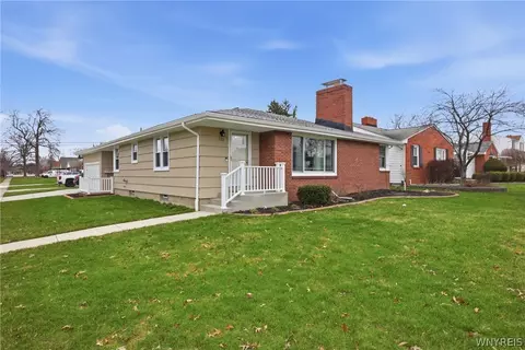 120 Ashford Ave, Tonawanda, NY 14150