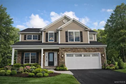 5892 Pleasant Woods Ct, Hamburg, NY 14075