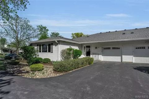 5861 Goodrich Rd #2A, Clarence Center, NY 14032