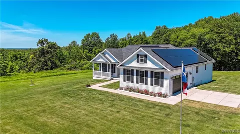 Exterior - 3816 Hardt Rd, Eden, NY 14057 photo 2 of 7