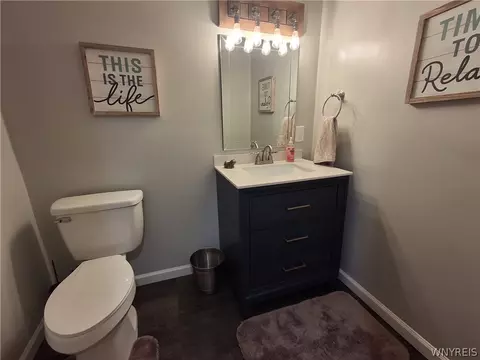 Bath - 3816 Hardt Rd, Eden, NY 14057 photo 5 of 5
