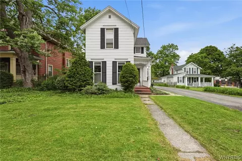 4360 S Buffalo St, Orchard Park, NY 14127