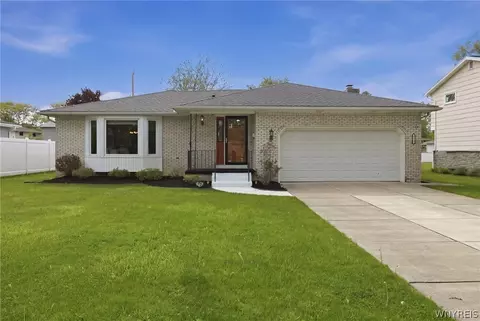 246 Willow Green Dr, Amherst, NY 14228