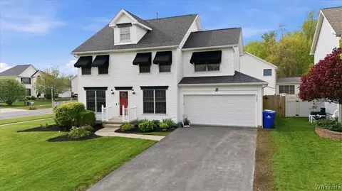 2305 Winterberry Dr, Lake View, NY 14085