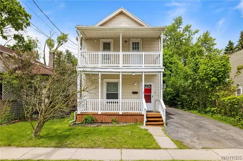 226 Grand St, Lockport, NY 14094