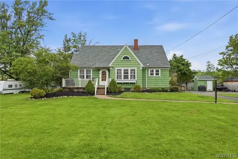 68 E Center Rd, West Seneca, NY 14224