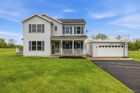 3597 East Ave, Porter, NY 14174