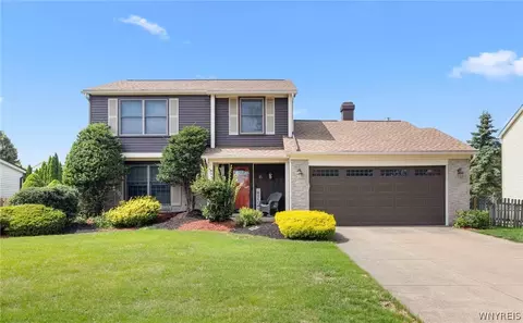 75 Pine Ct N, West Seneca, NY 14224