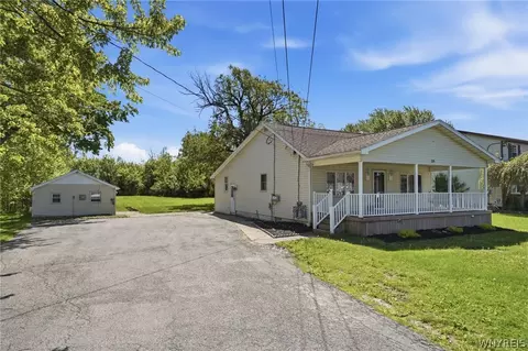 229 Hyland Ave, Depew, NY 14043