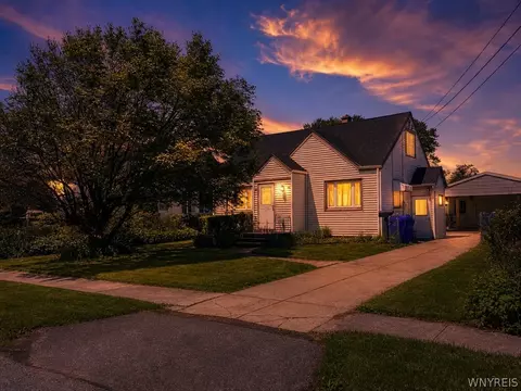 56 Gordon Ave, West Seneca, NY 14224
