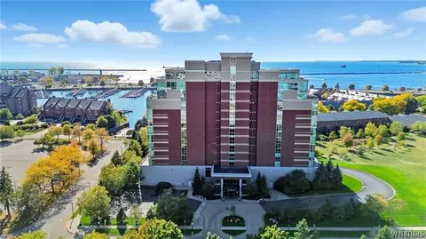 132 Lakefront Blvd #401, Buffalo, NY 14202